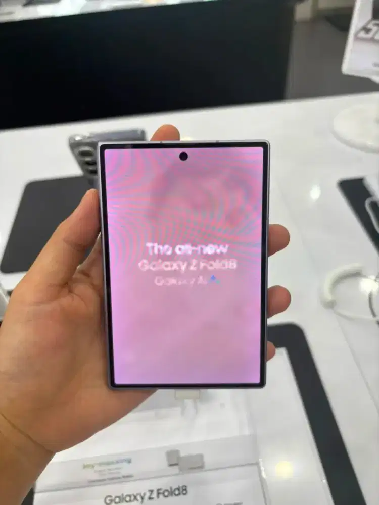 SAMSUNG GALAXY Z FOLD8