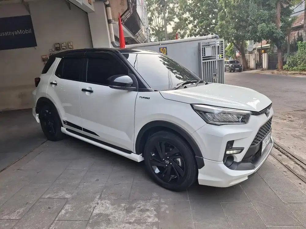 KM 6RB RAIZE 1.0 T GR SPORT CVT AT 2025 TWO TONE TOYOTA MATIC non tss