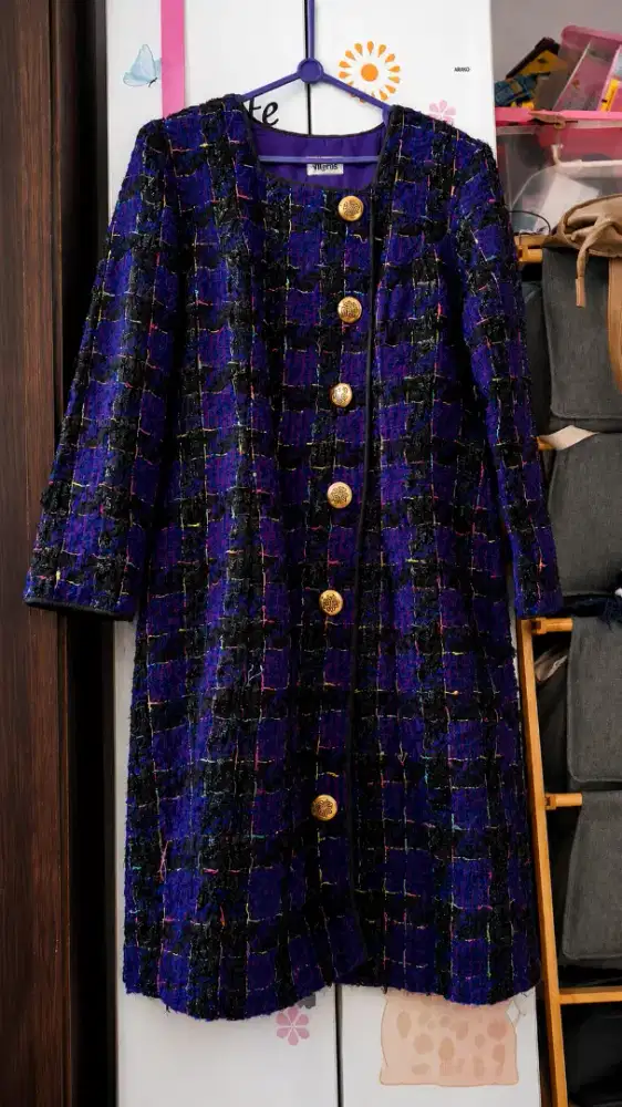 Dress wanita berwarna biru