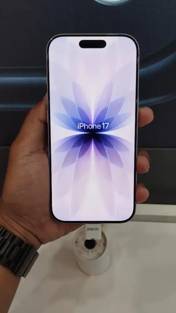 KREDIT IPHONE 17 RAM 256 GB | INDODANA Bunga 0% & Free Cicilan 2x