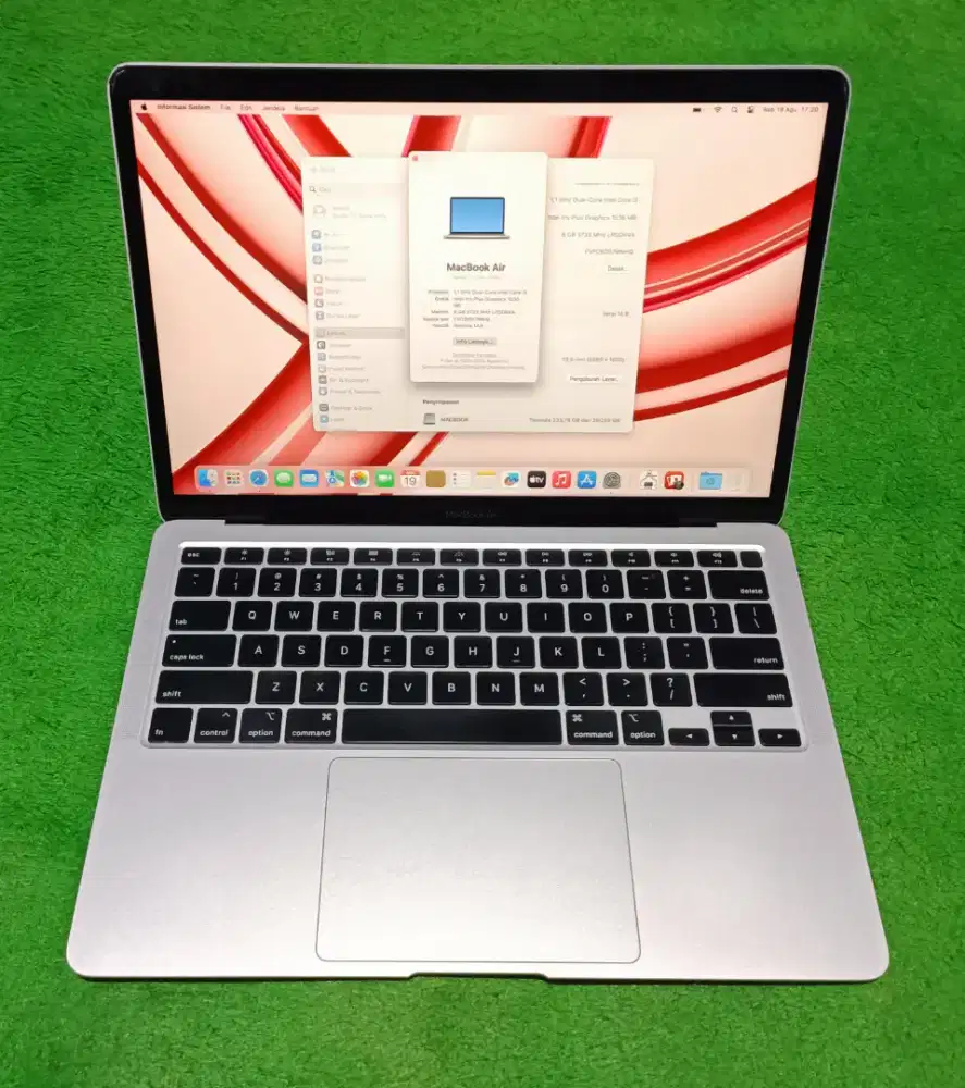 Apple Macbook Air 2020 i3 8/256 GB Grey Murah