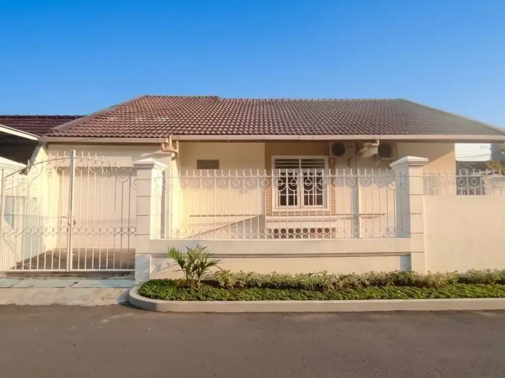 Rumah Sutorejo Tengah STRATEGIS, ROW 2.5 MOBIL