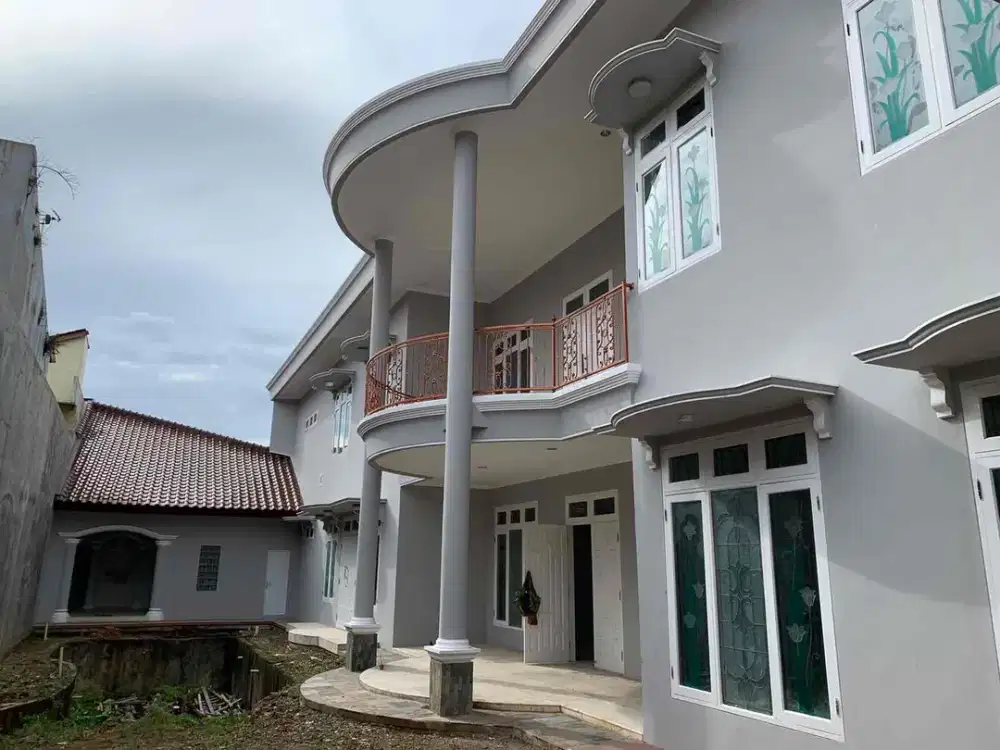 Turun Harga Rumah Besar Di Cinere , 2 Lantai