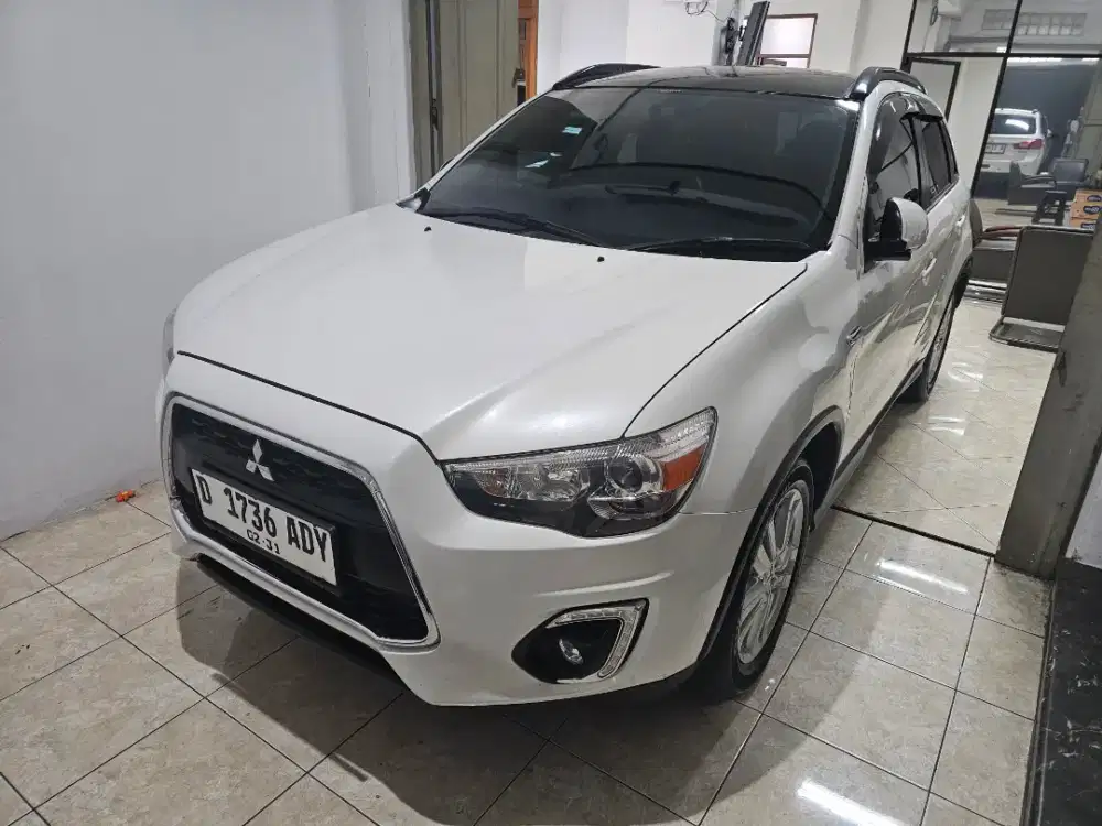 Mitsubishi Outlander Sport px at 2015 putih, km 39rb, service recore