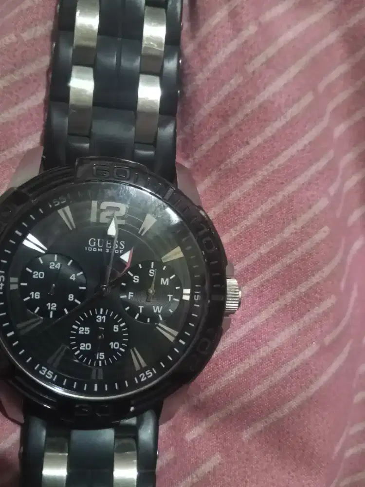 Jam tangan Guess Pria
