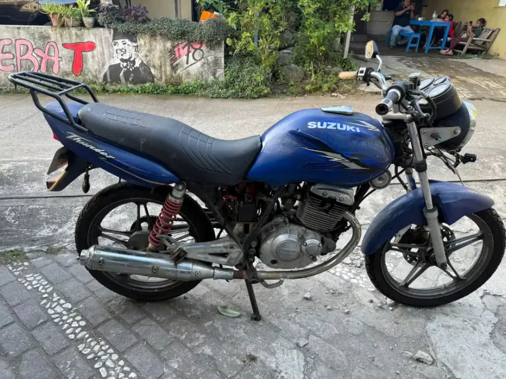 Suzuki Thunder THN 2004 plat AA Magelang