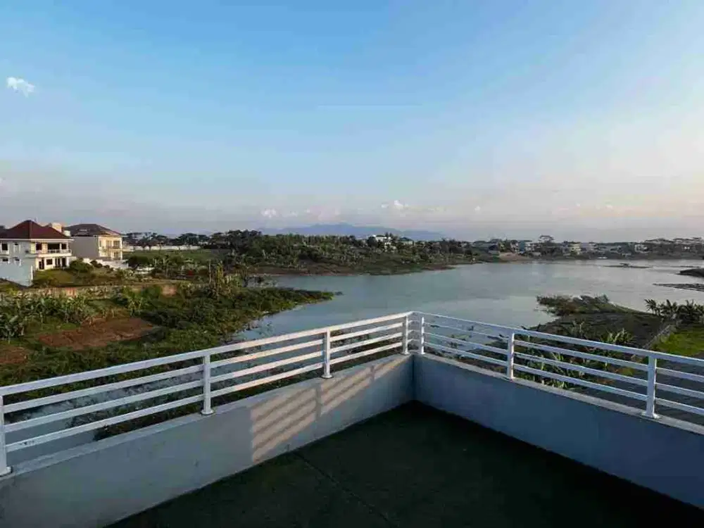 rumah kota baru parahyangan view danau