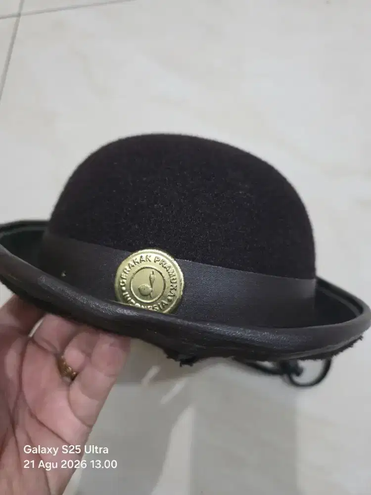 Topi pramuka perempuan boni
