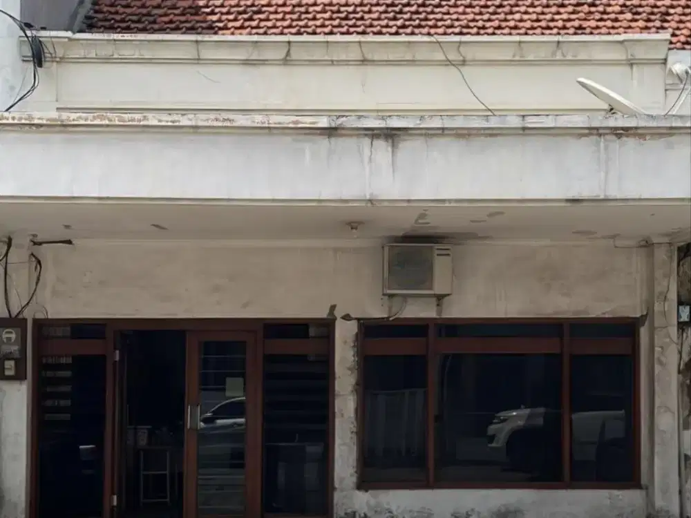 Rumah Gembong Sayuran, Kapasan STRATEGIS, ONE GATE SYSTEM, LAPANGAN BASKET