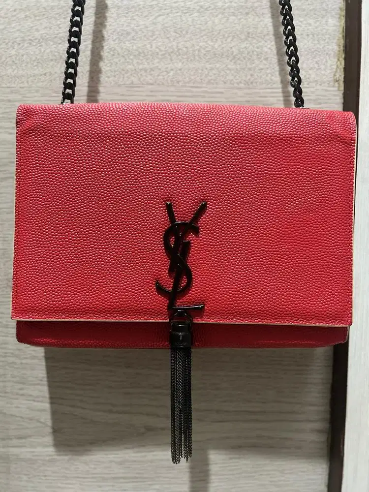 Tas Selempang Merah