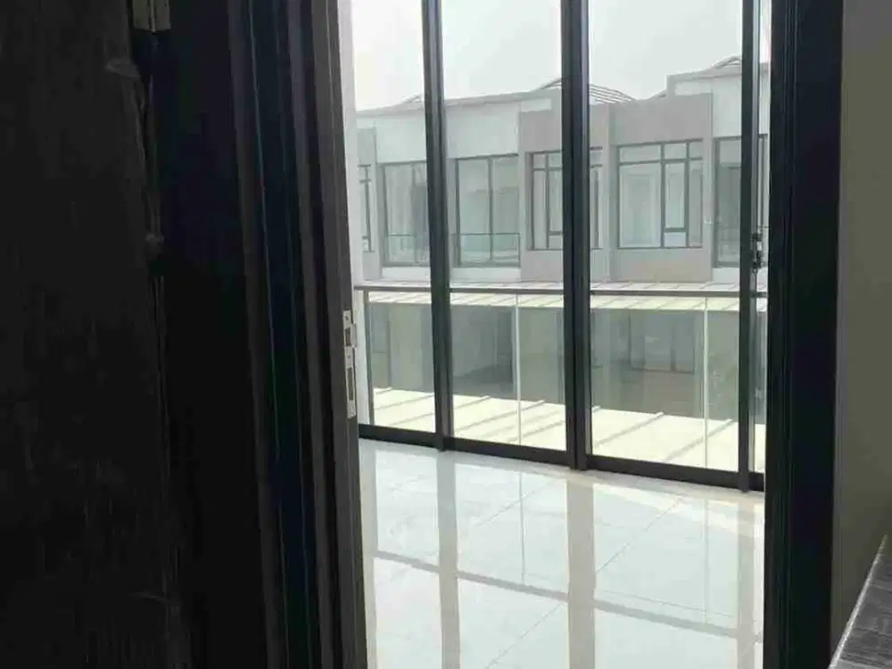 Disewakan Murah Rumah Milenial Pik2 Ukuran 4.5X10