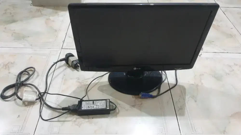 Monitor LG IPS LED 19 Inch Normal