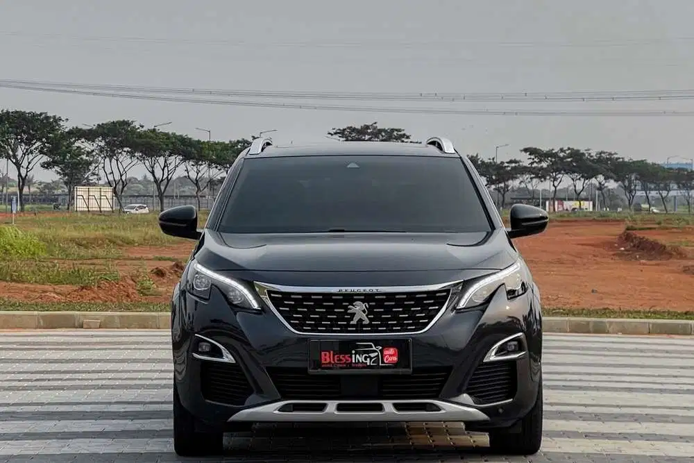 Peugeot 3008 1.6 allure plus sunroof  Bensin 2020/2019 abu
