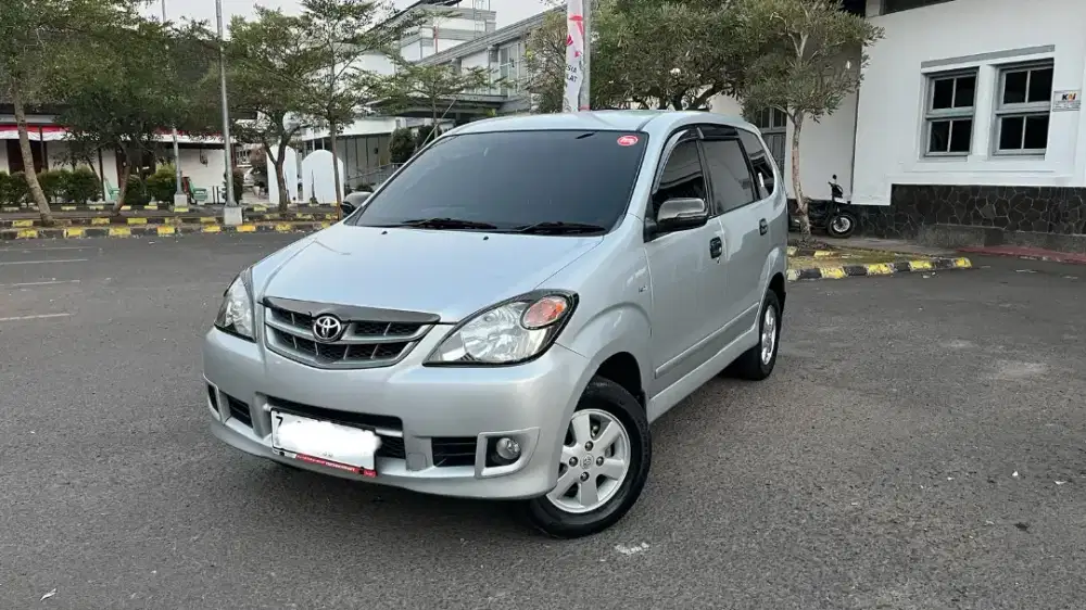 TOYOTA AVANZA 1,3 G MANUAL 2010
