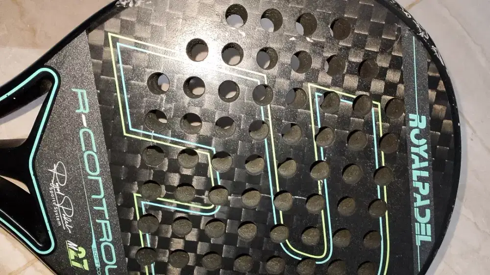 Raket padel cracked