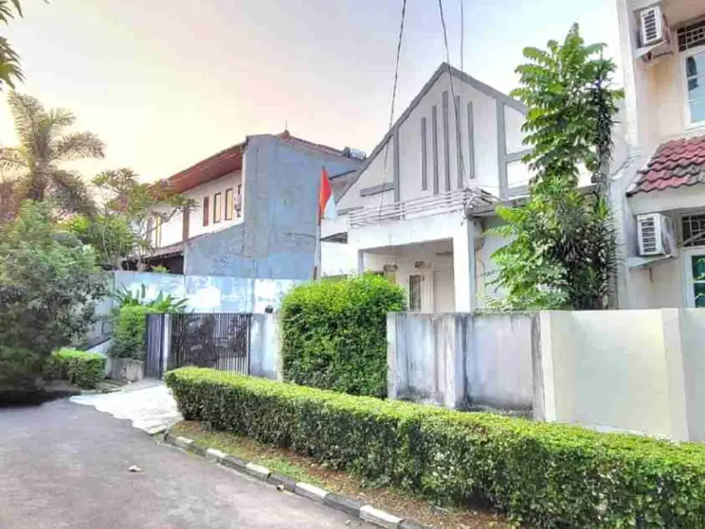 Rumah cantik cluster Bintaro jaya siap huni hot SALE jual cepat
