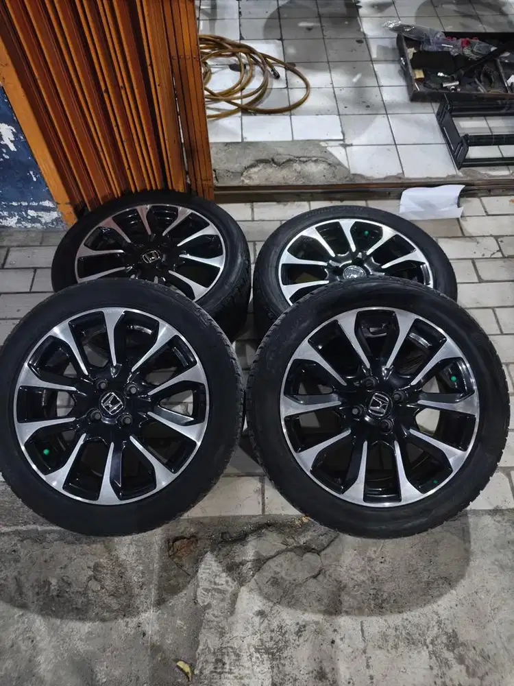 Velg dan ban ring 16
