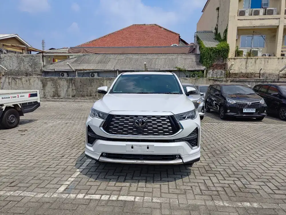 Toyota innova Zenix 2.0 Q hv modelista tss automatik cvt 2026
