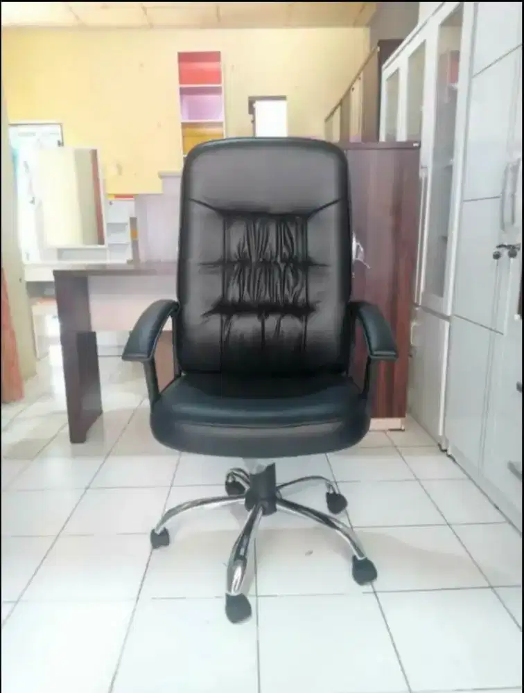 KURSI DIREKTUR KENT KD 102 TERMURAH