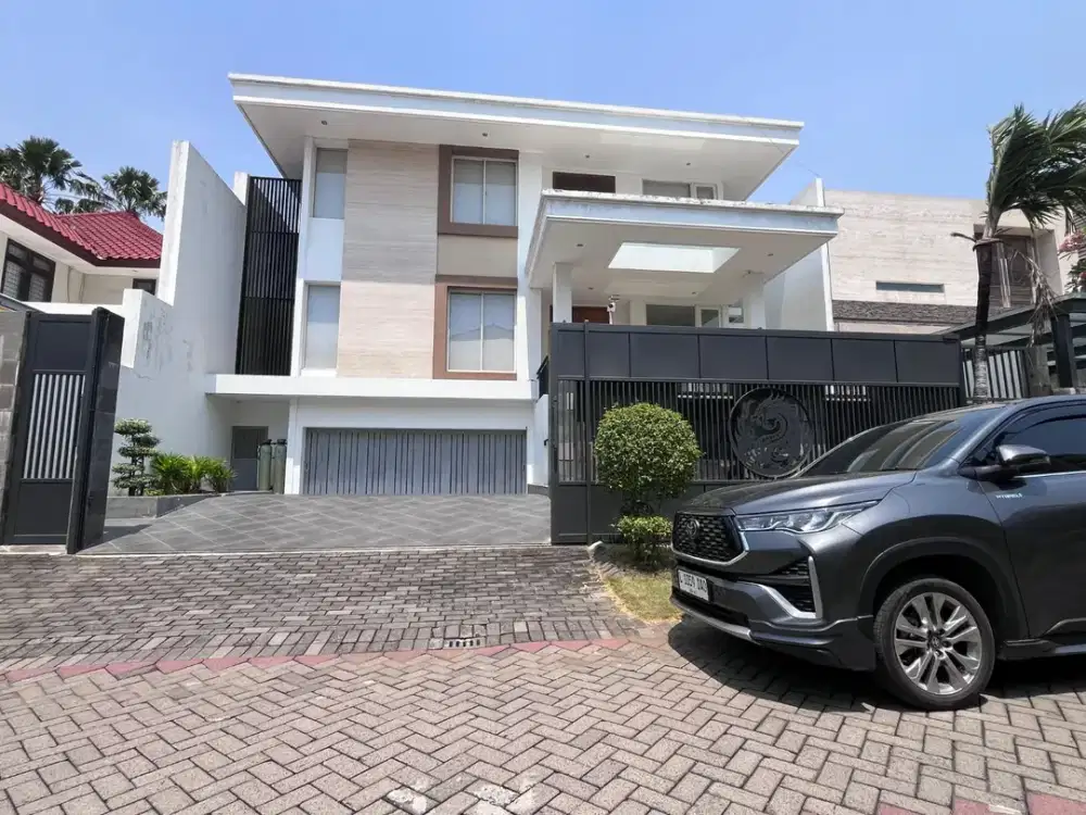 Dijual Mewah dan Megah Rumah Graha Family Luasan Bear FULL MARMER
