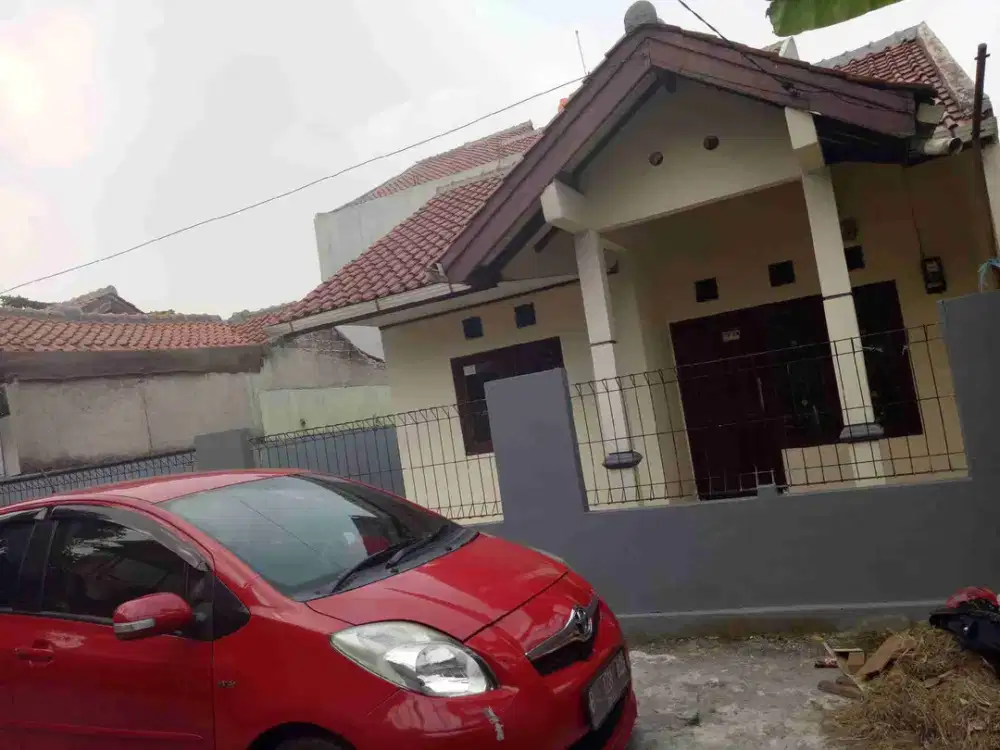Rumah siap huni dekat Taman Merdeka  dan Samsat Depok 2