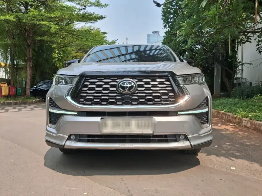 Full Orisinil km 19rb, Toyota Zenix 2.0 Q Hybrid AT Modelista 2024