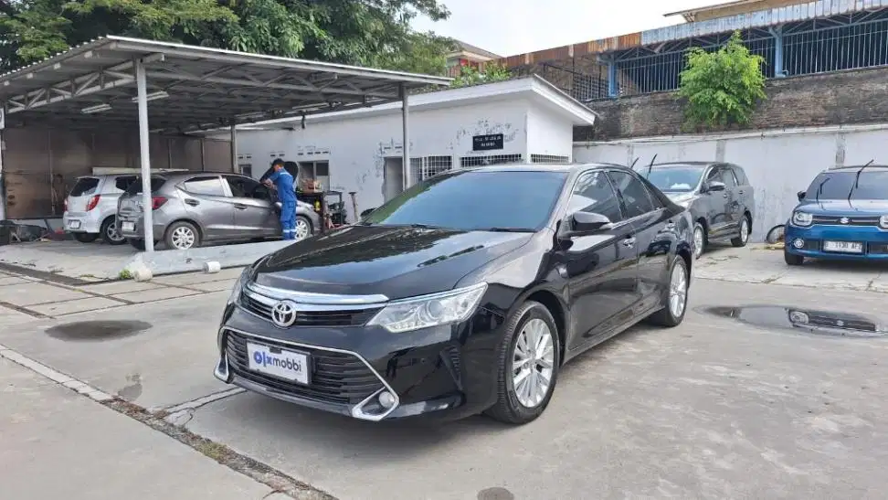 Toyota Camry 2.5 V Bensin-AT 2017