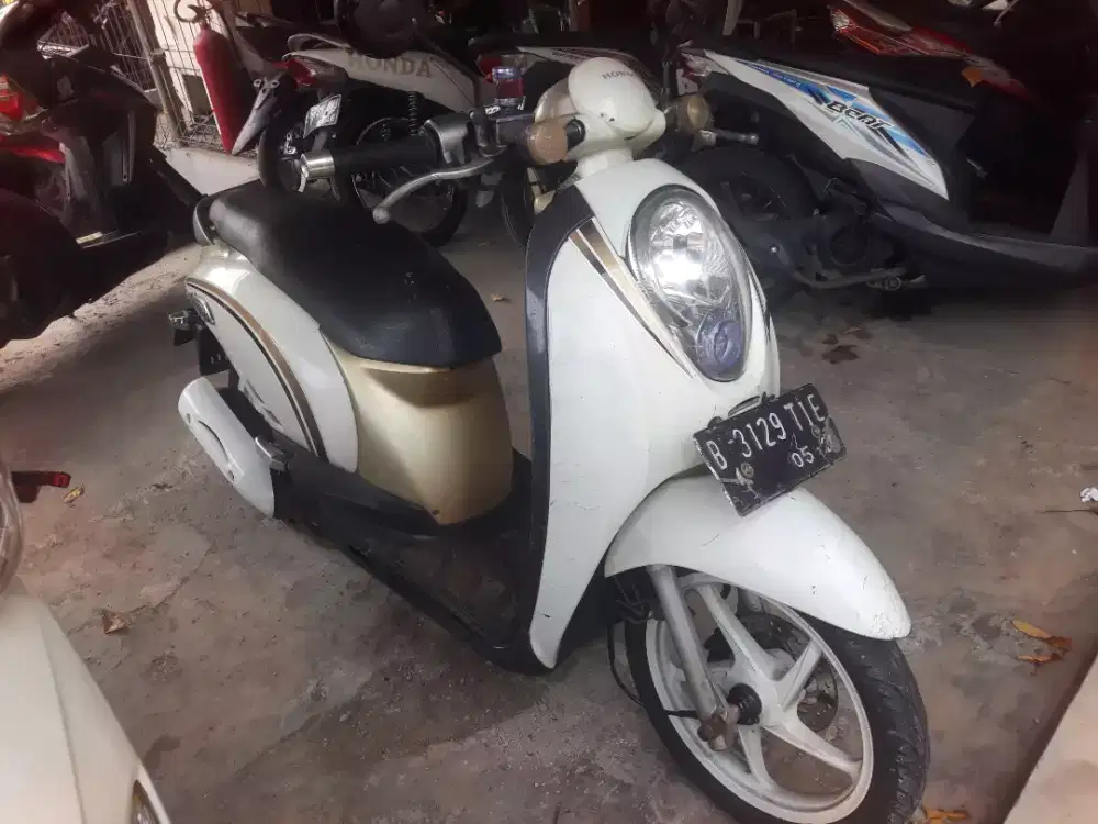 Honda scoopy karbu 2011