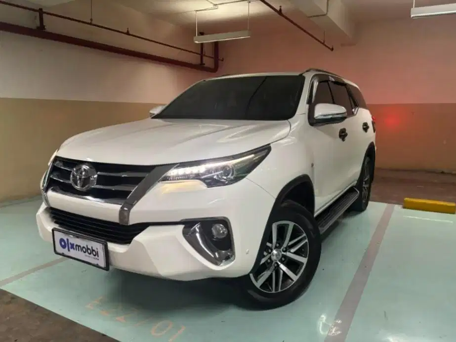 LOW DP Toyota Fortuner 2.7 4x2 SRZ Bensin-AT 2017 NCT