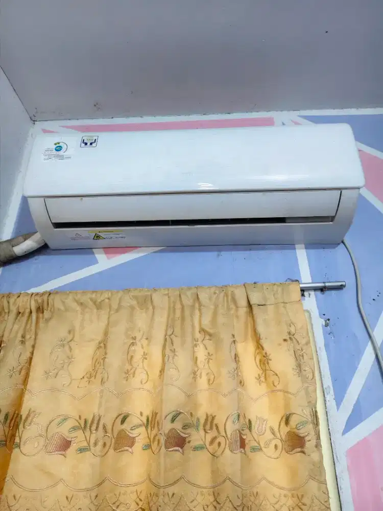 AC Merek TCL 1PK