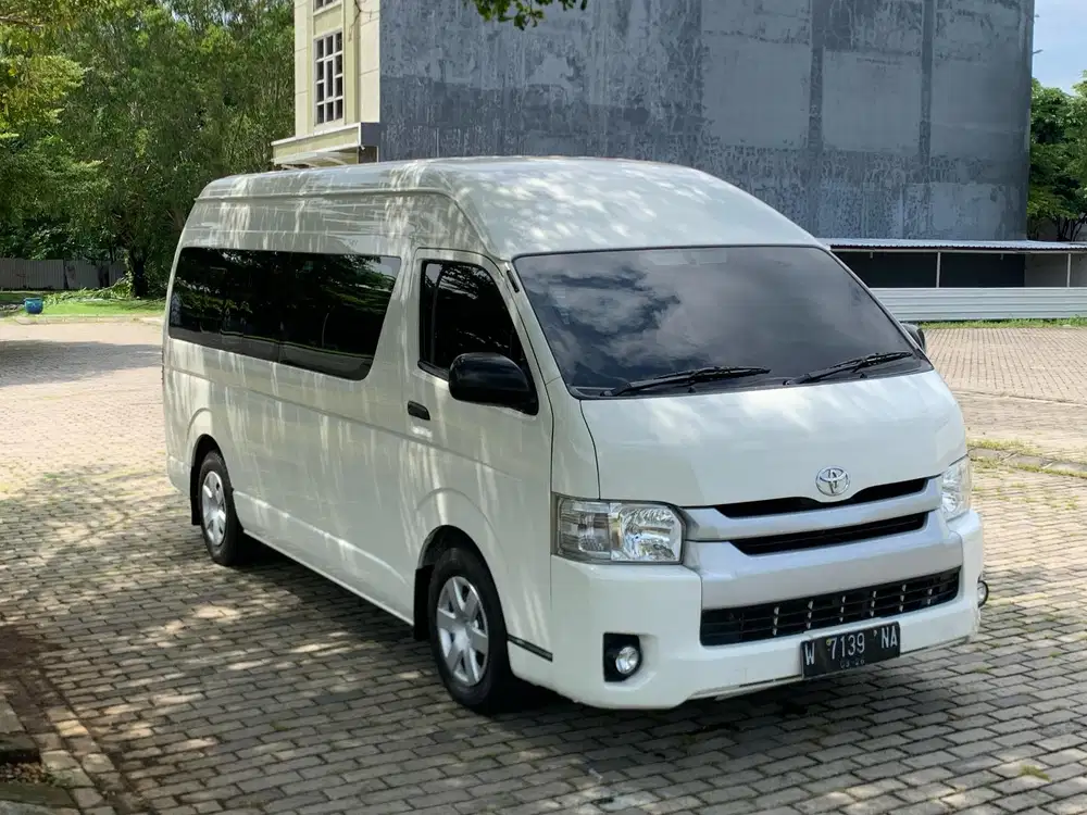 Toyota Hiace Hi Ace Commuter 2.5 Diesel Manual 2021