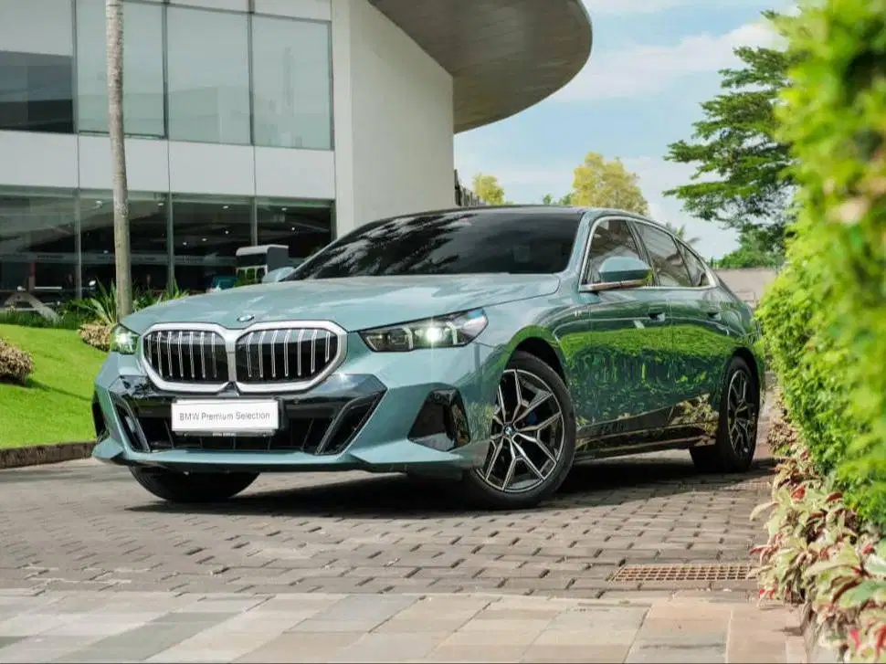 COCOK UNTUK PECINTA ESTETIKA! BARU 16.000KM, 520i MSPORT 2024 TERBARU