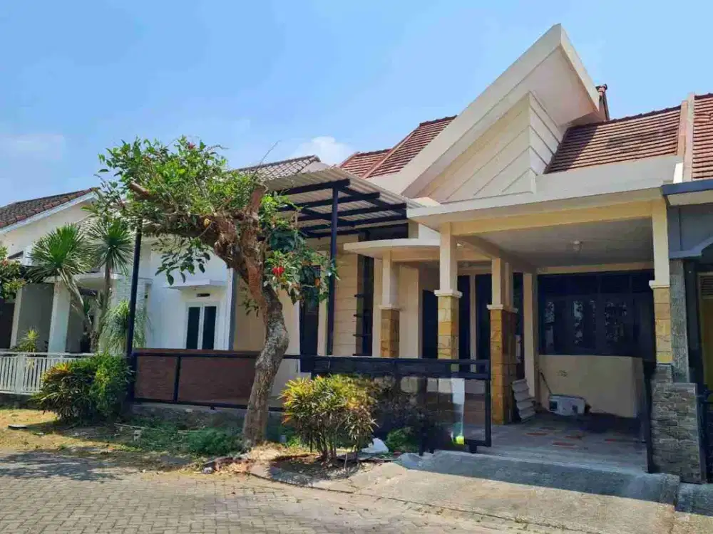 Rumah Bagus Siap Huni di Kawasan Eksklusif Permata Jingga Soekarno Hatta