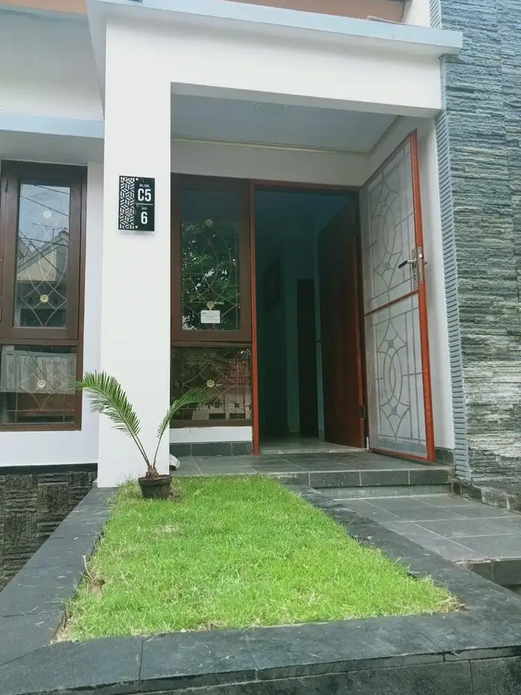 RUMAH DIJUAL ATAU DISEWAKAN/KONTRAKKAN TAHUNAN TANPA PERANTARA