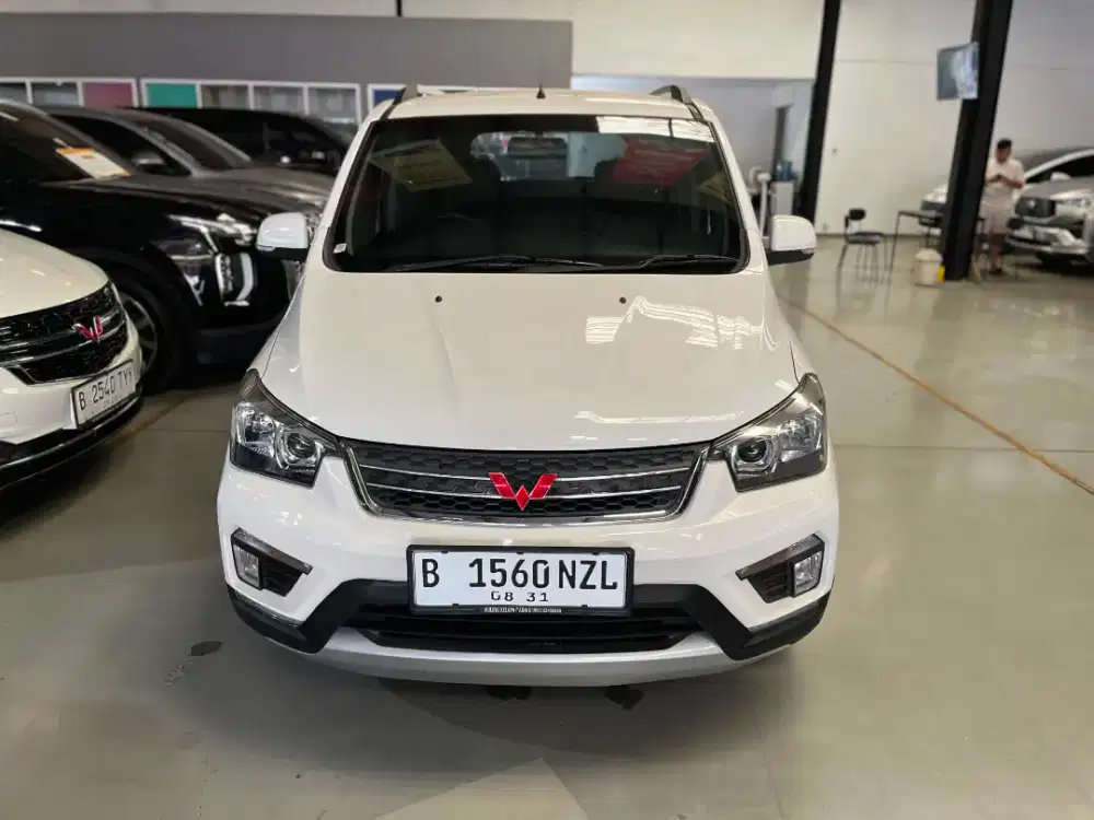 WULING CONFERO 1.5 L LUX MT 2020 PUTIH