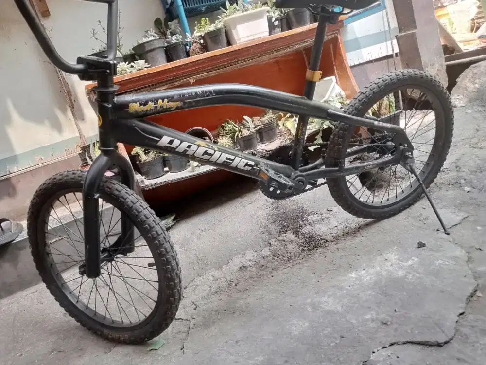 Sepeda BMX pacific