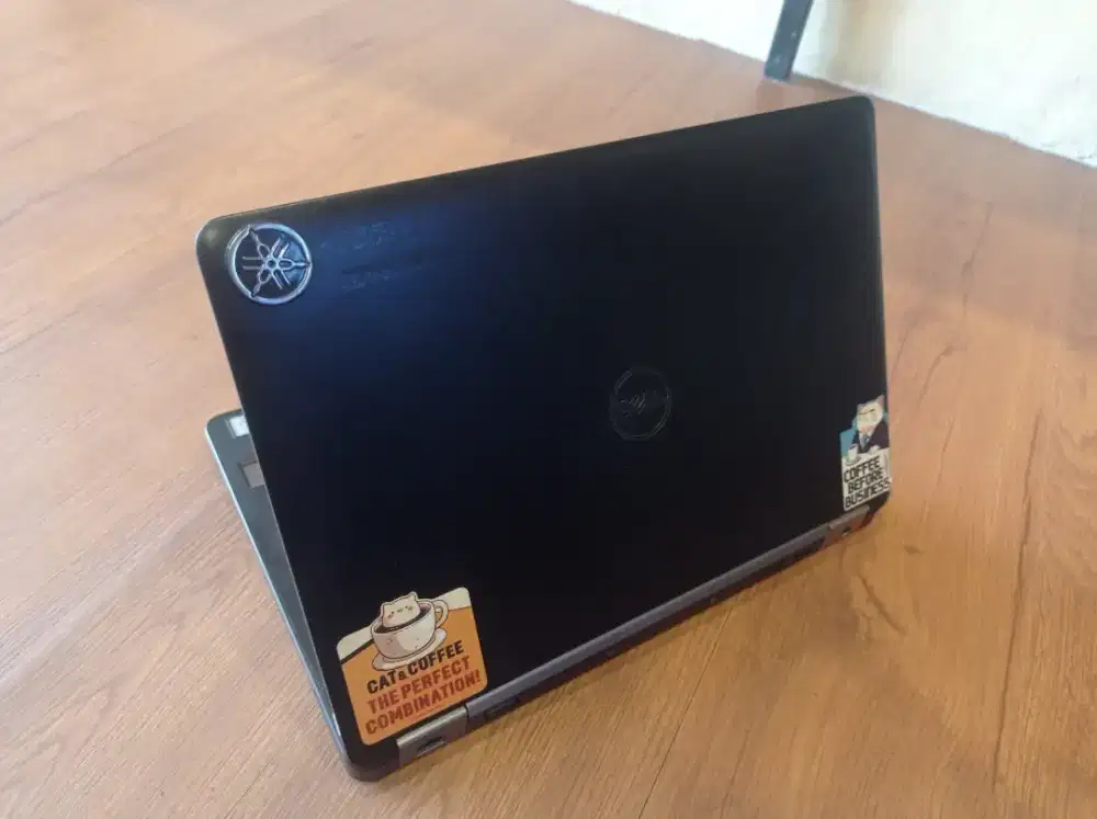 Laptop Dell  latitude e5470 i7 gen 6 ram 16 ssd 256 josss gandoss