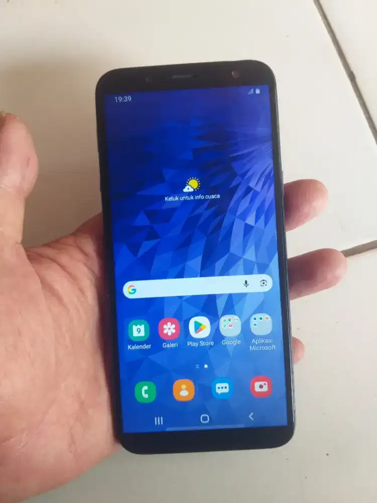 Samsung Galaxy J600G Ram 3/32 4G Normal