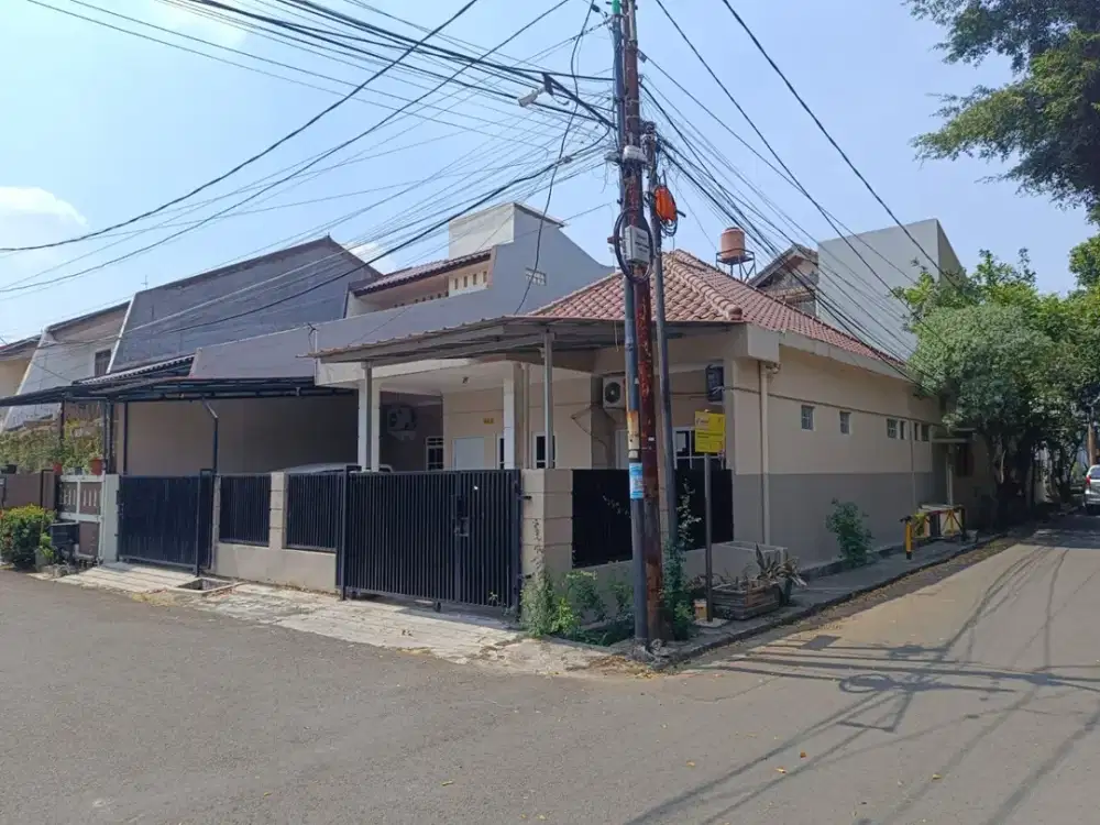 DIJUAL RUMAH HOOK BILLY MOON 1 LANTAI– POSISI PREMIUM DEPAN TAMAN! 410