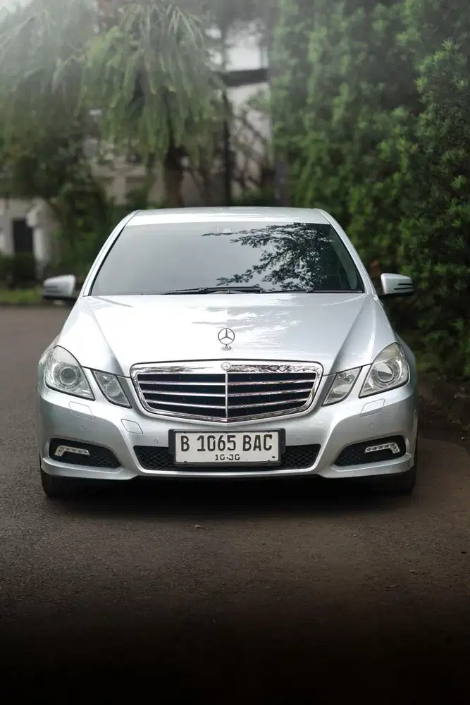 MERCEDES BENZ E250 CGI 2010