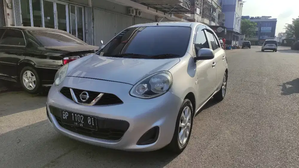 Nissan march 2015