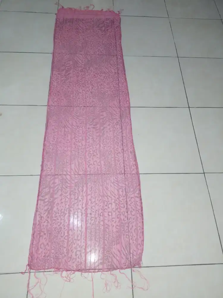 Selendang ada 3pcs, warna pink bling2 P165cm L45cm, warna pelangi,nego