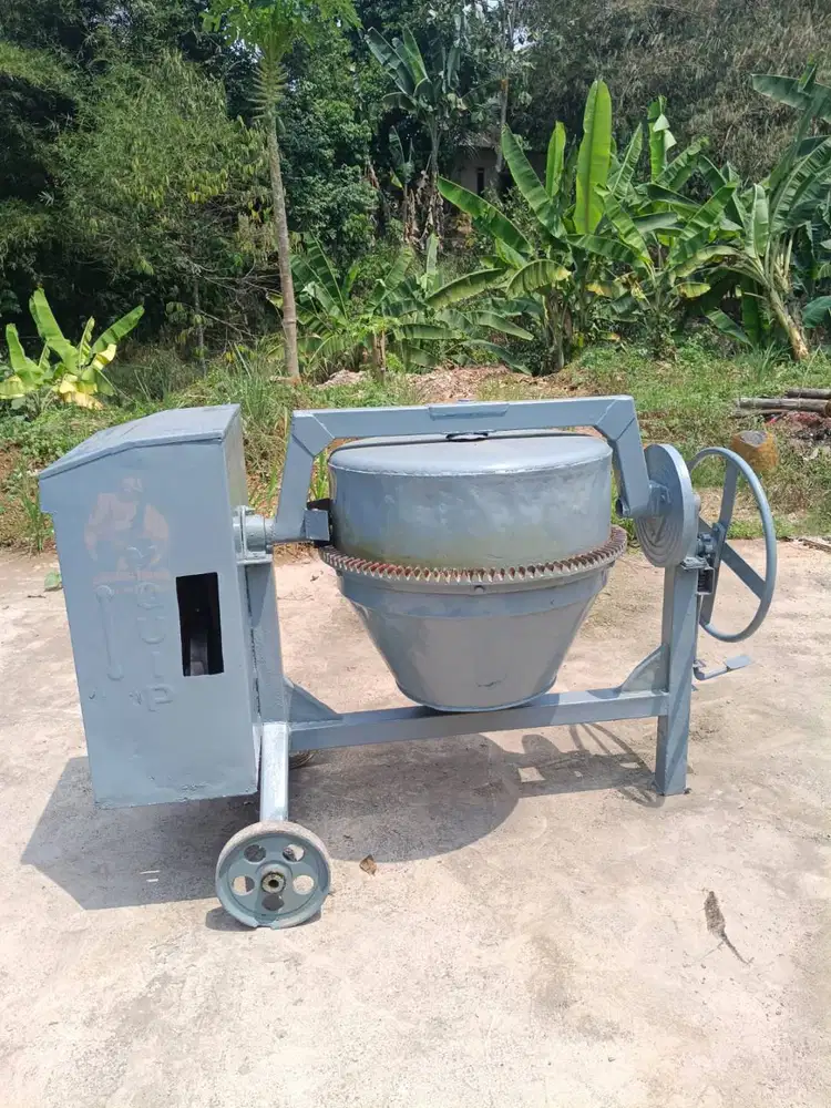 Jual Mesin Molen Beton Merk Mquip Kondisi Mulus