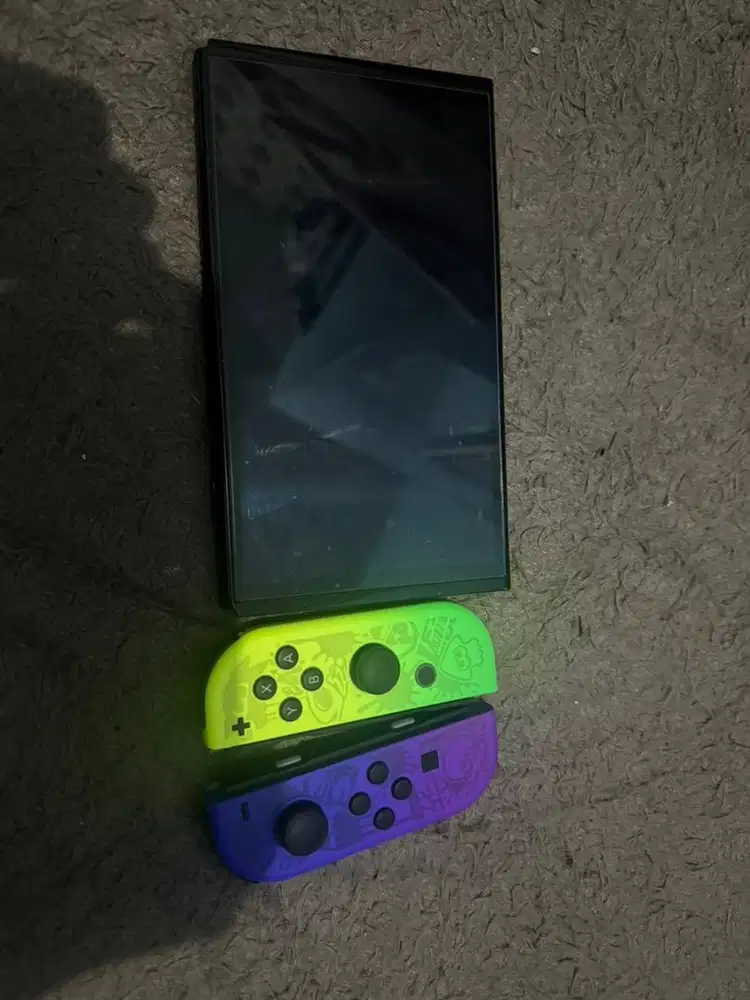 Nintendo switch Oled bekas pemakaian pribadi
