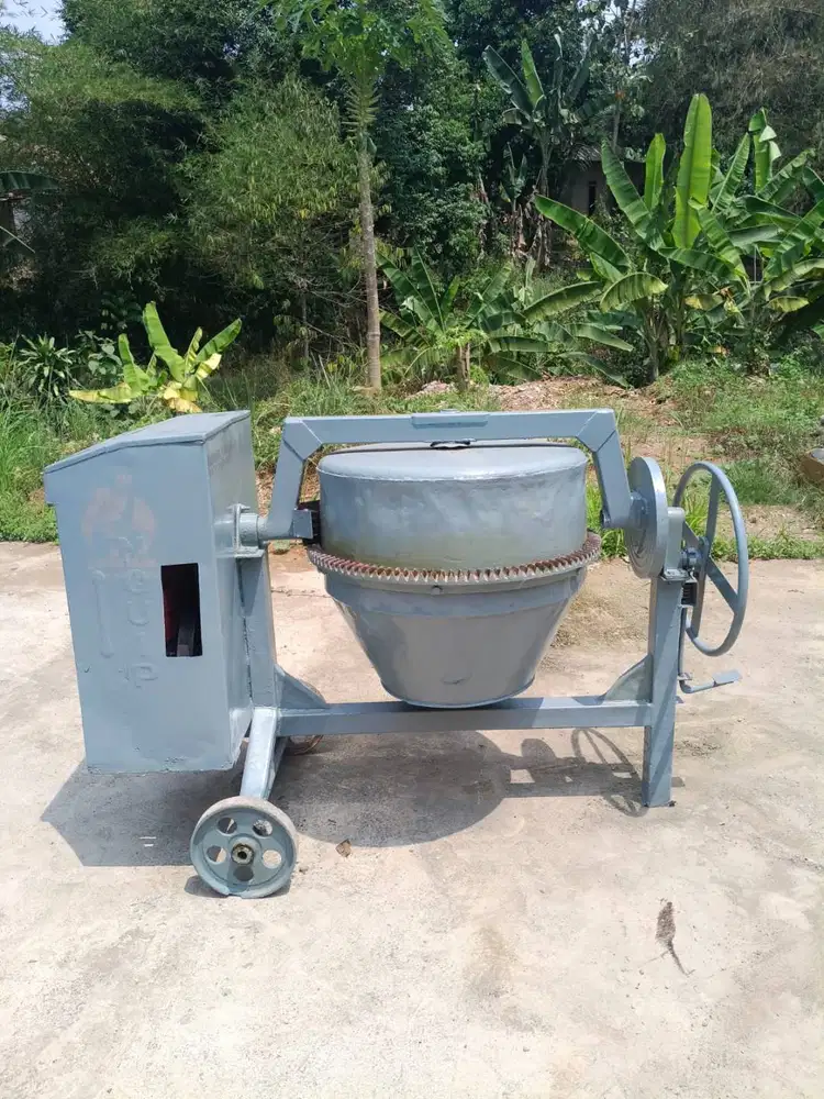 Jual Mesin Molen Beton Merk Mquip Mulus Siap Pakai