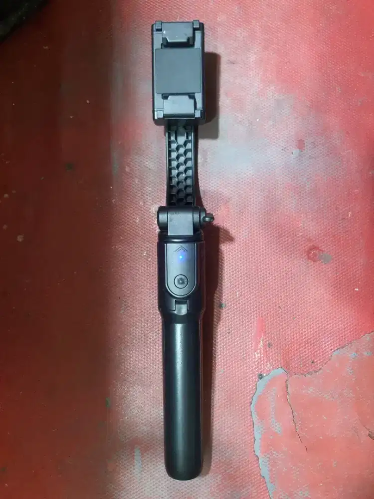 tongsis tripod mini merek Lolypoly tipe 3in1 dengan remote bluetooth