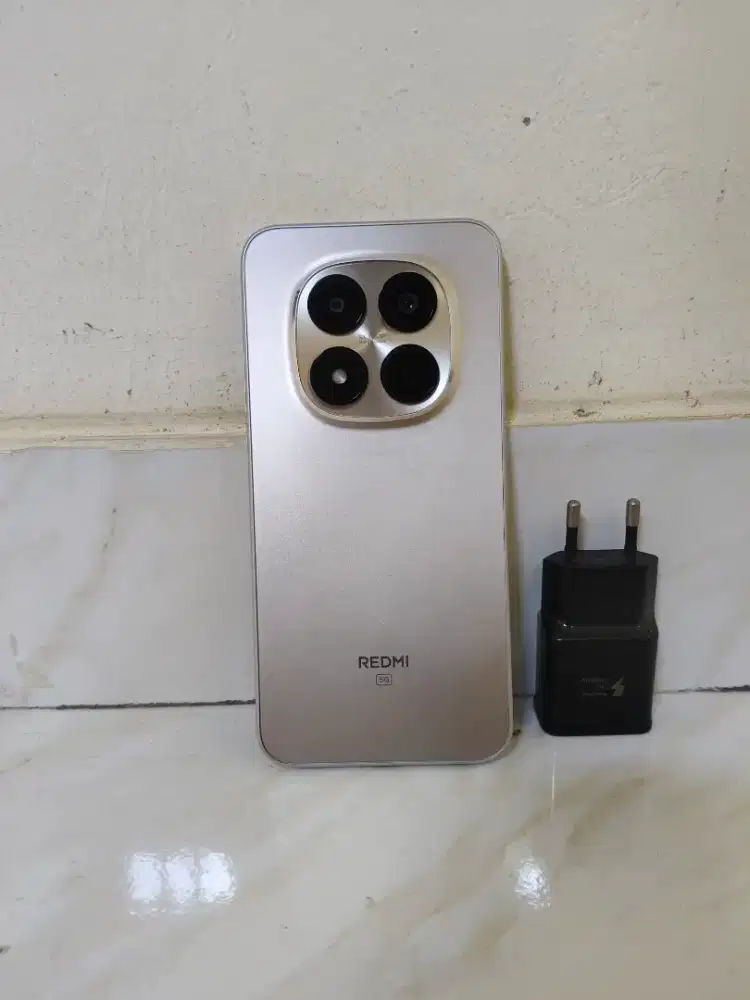 Redmi note 15 pro 5g 8/256 garansi resmi Juni 2027