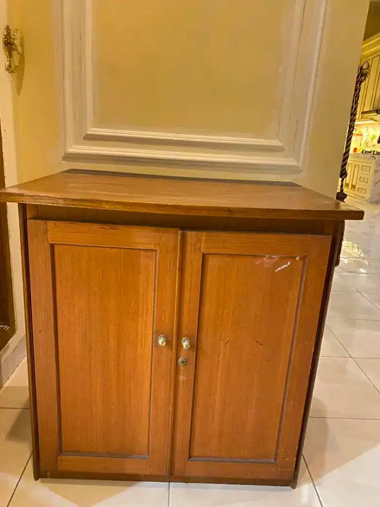 Meja Konsul Meja Belajar