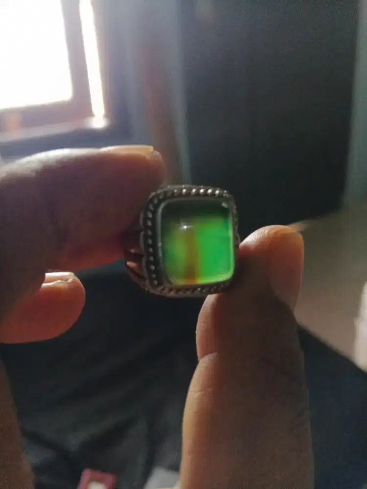Garut ijo di dalam serat merah merah dim 15X14X8 ring alpaka size7