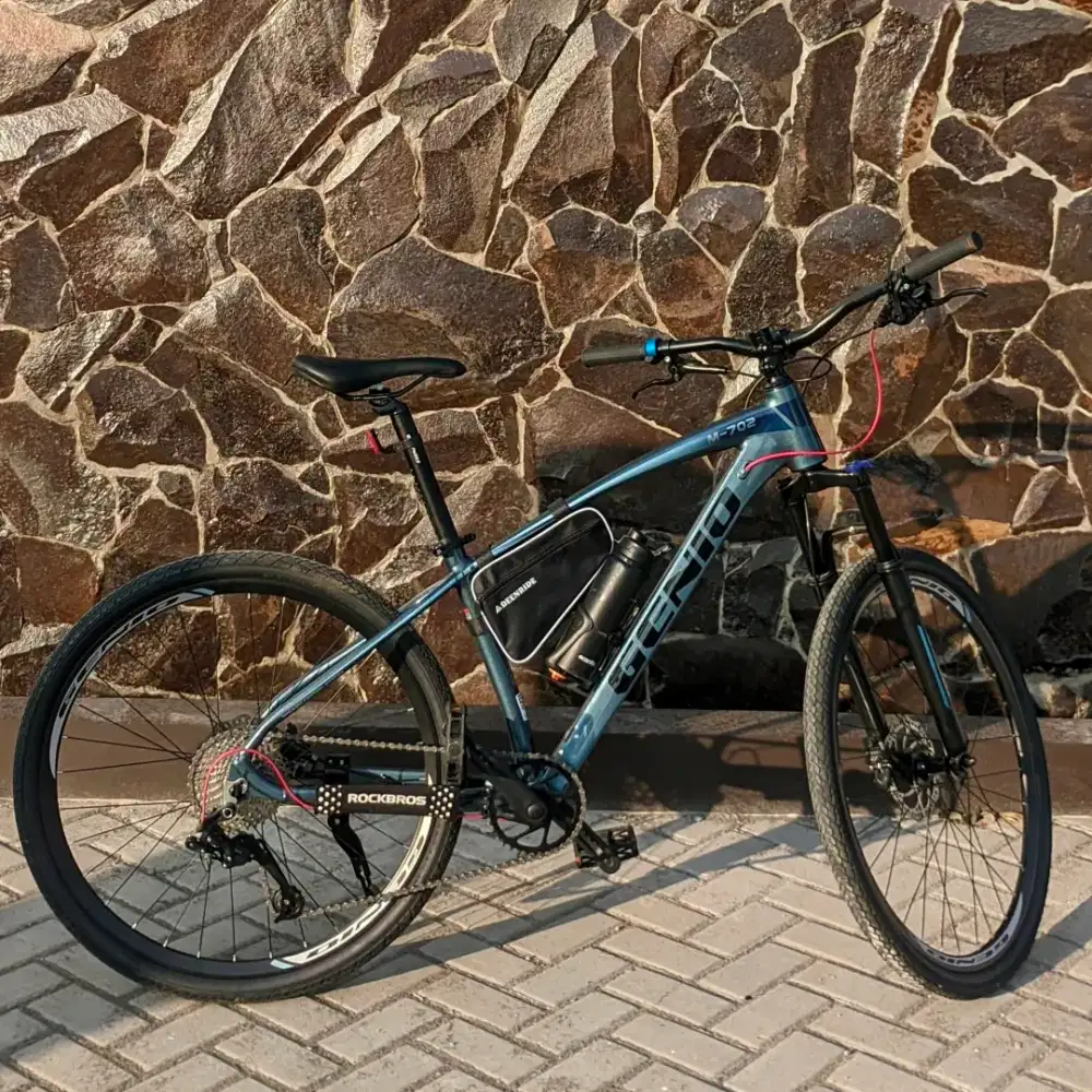 sepeda gunung mtb genio m702